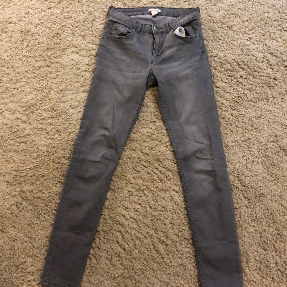 Grey jeans